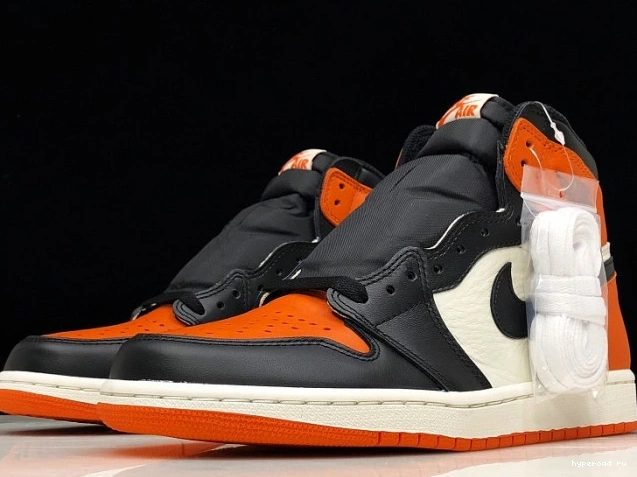 OW AQ0818-158 1 x AJ1 Jordan Off-Louis Air 0816